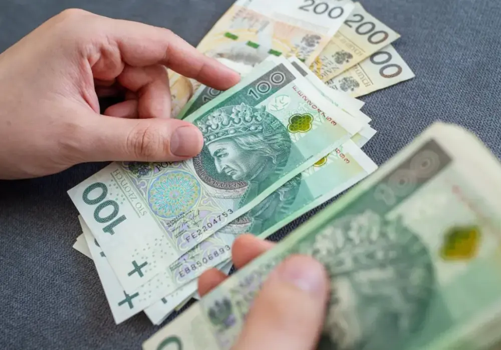 Zatrudnienie emeryta mundurowego - Jak rozliczyć ZUS bez błędów?