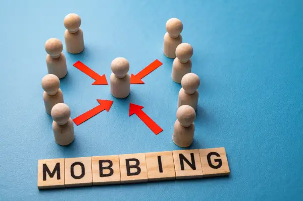 Jak udowodnić mobbing w pracy - Jakie dowody wygrywają w 2026 roku?